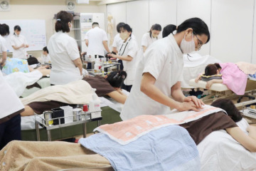 東鍼祭(学園祭）温灸・手技体験他、入学相談も同時開催！